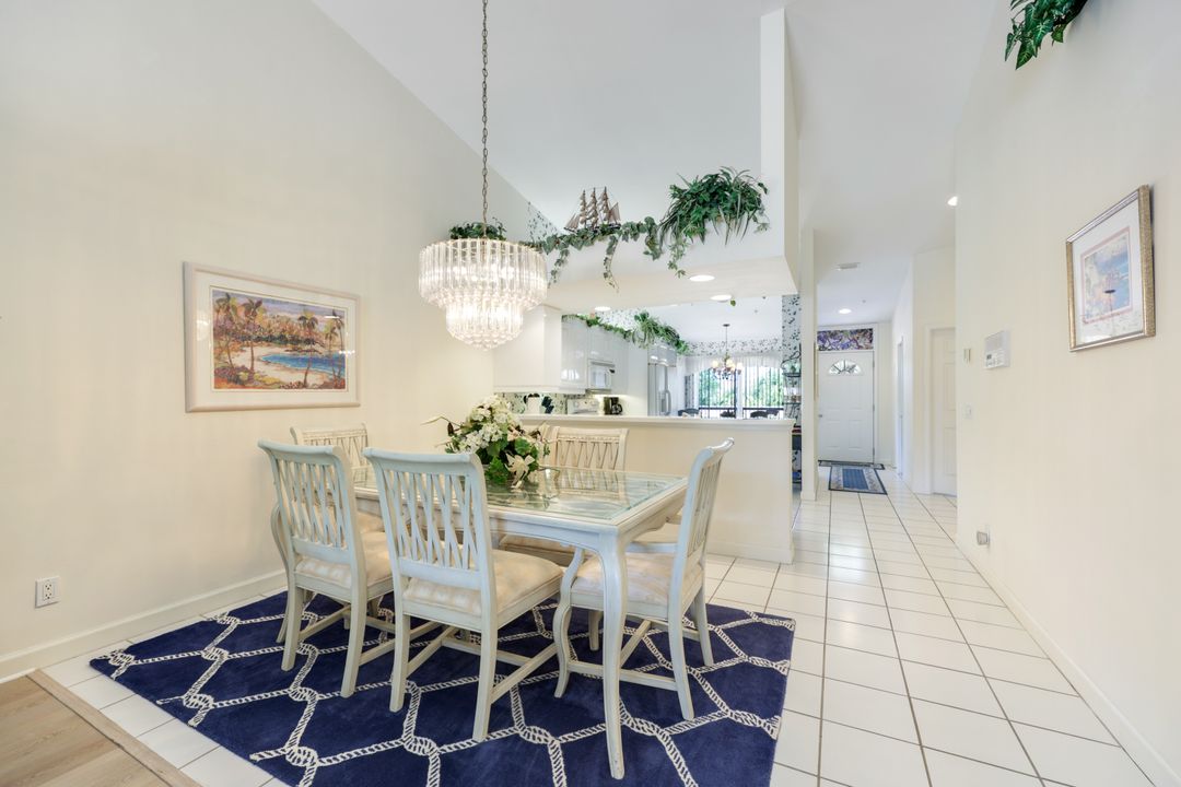 1972 Cascades Dr #4, Naples, FL 34112