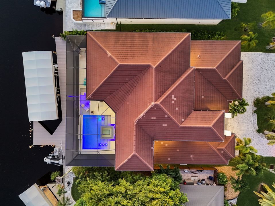 1110 Lenox Ct, Cape Coral, FL 33904