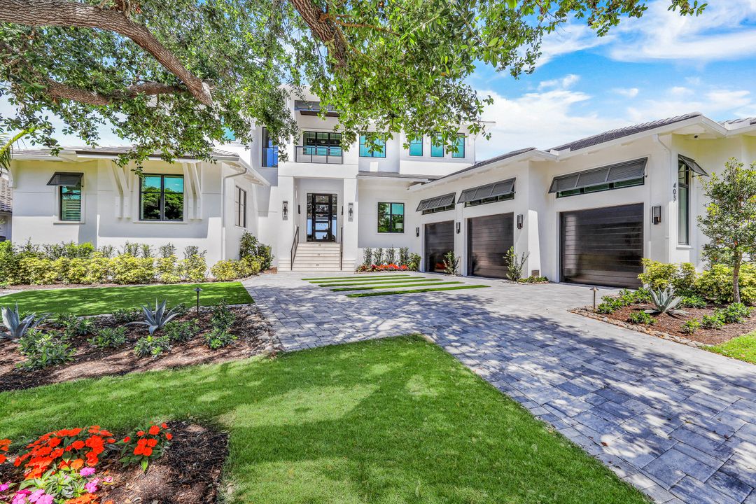 403 Neapolitan Way, Naples, FL 34103