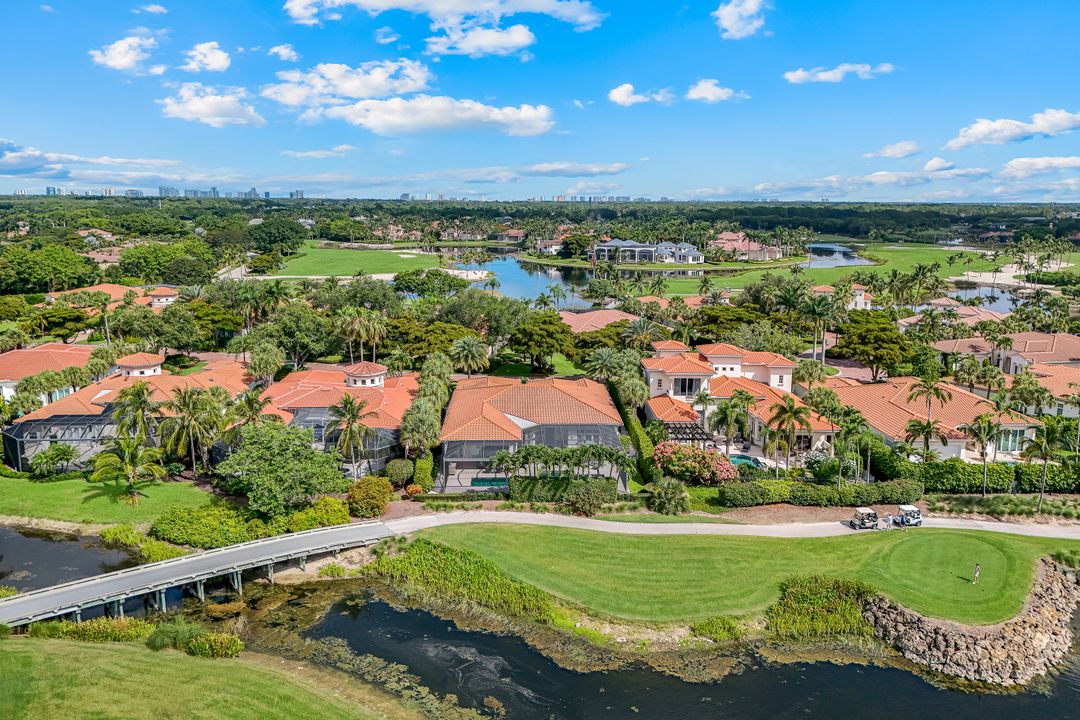 2048 Isla Vista Ln, Naples, FL 34105