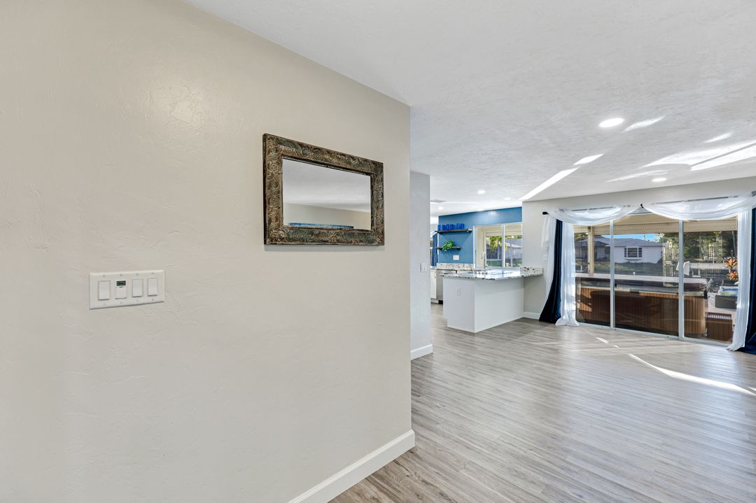 1326 SE 21st Ave, Cape Coral, FL 33990