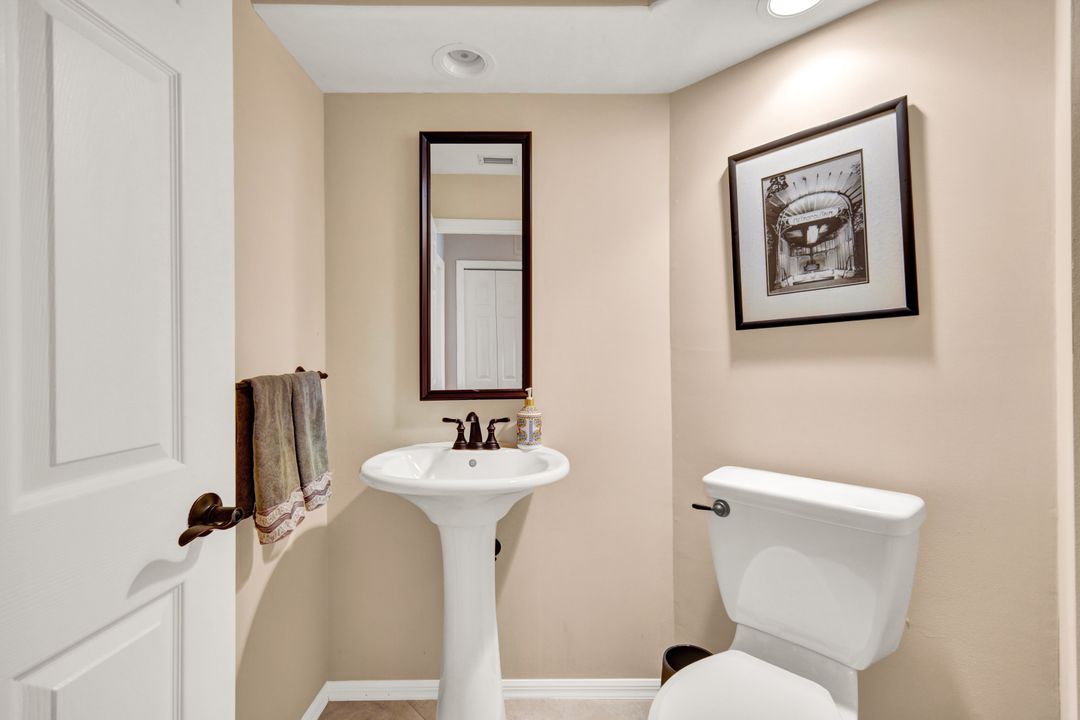 28385 Sombrero Dr, Bonita Springs, FL 34135