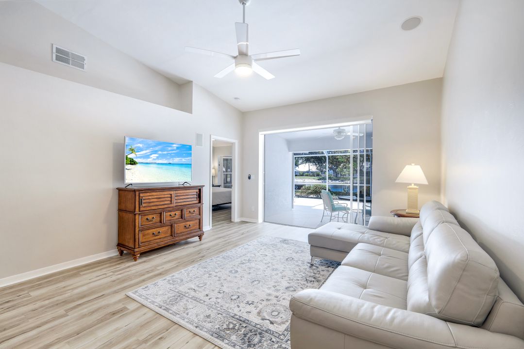 677 Captn Kate Ct #46, Naples, FL 34110