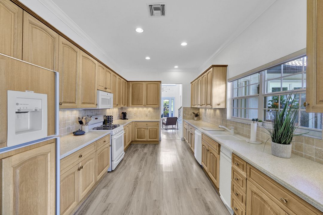 3746 Cotton Green Path Dr, Naples, FL 34114