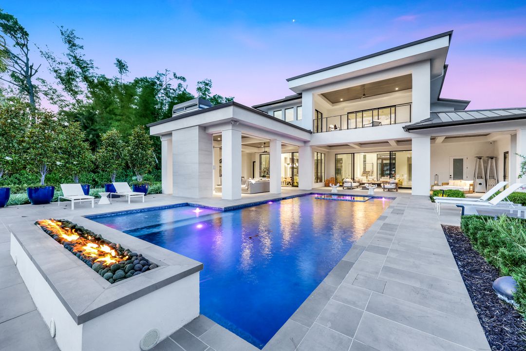 493 Carica Rd, Naples, FL 34108