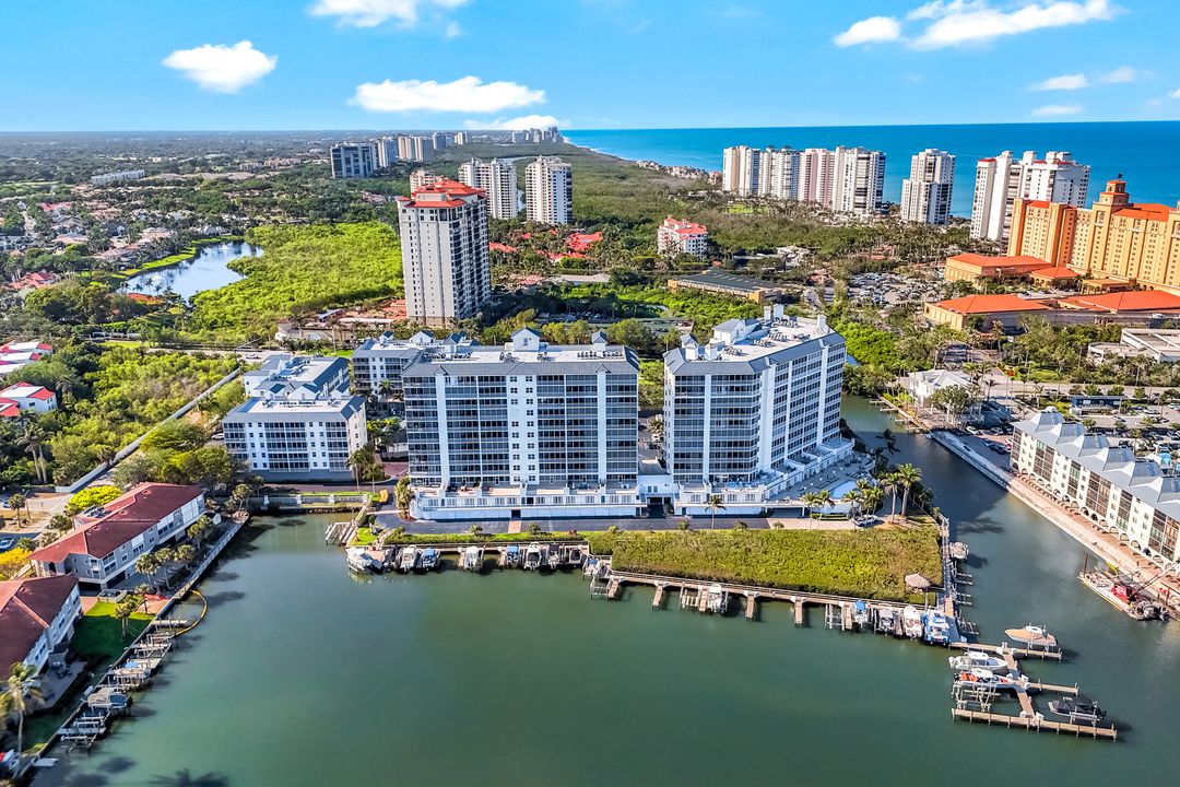 410 Flagship Dr #701, Naples, FL 34108