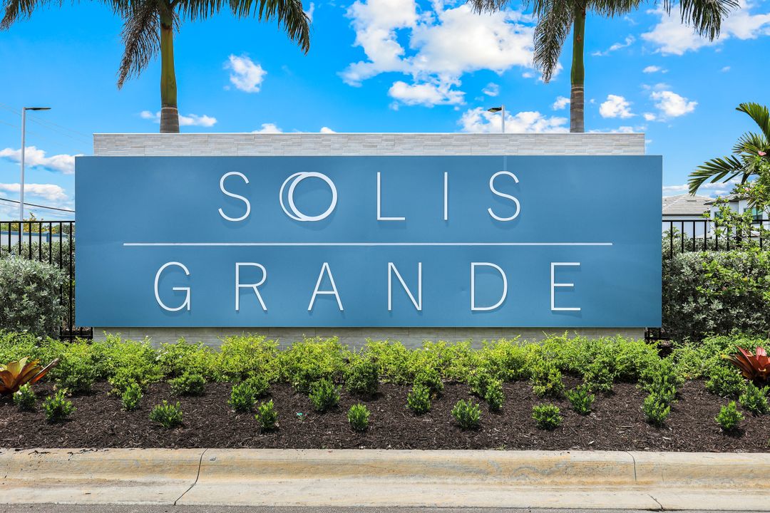 27907 Radiant Ct, Bonita Springs, FL 34135