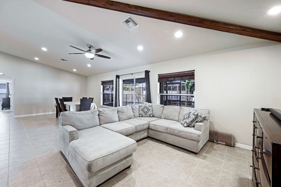 153 SE 27th Terrace, Cape Coral, FL 33904