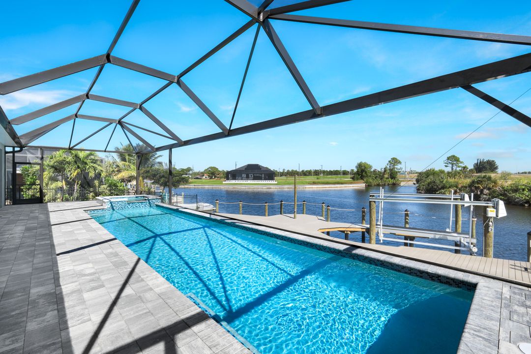 1909 NW 32nd Ct, Cape Coral, FL 33993