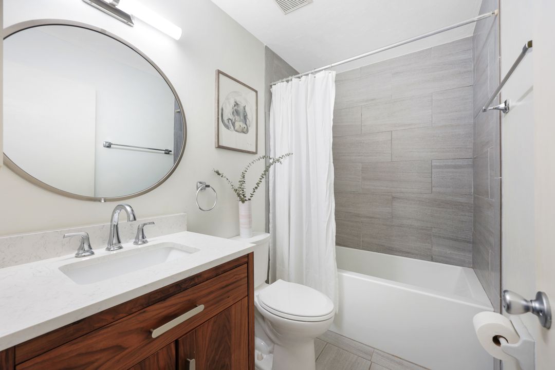 9863 Kentucky St, Bonita Springs, FL 34135