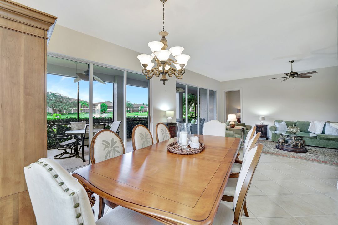 721 Regency Reserve Cir, Naples, FL 34119