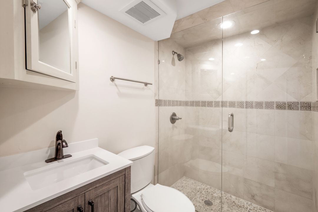 17080 Harbour Pointe Dr #12B, Fort Myers, FL 33908