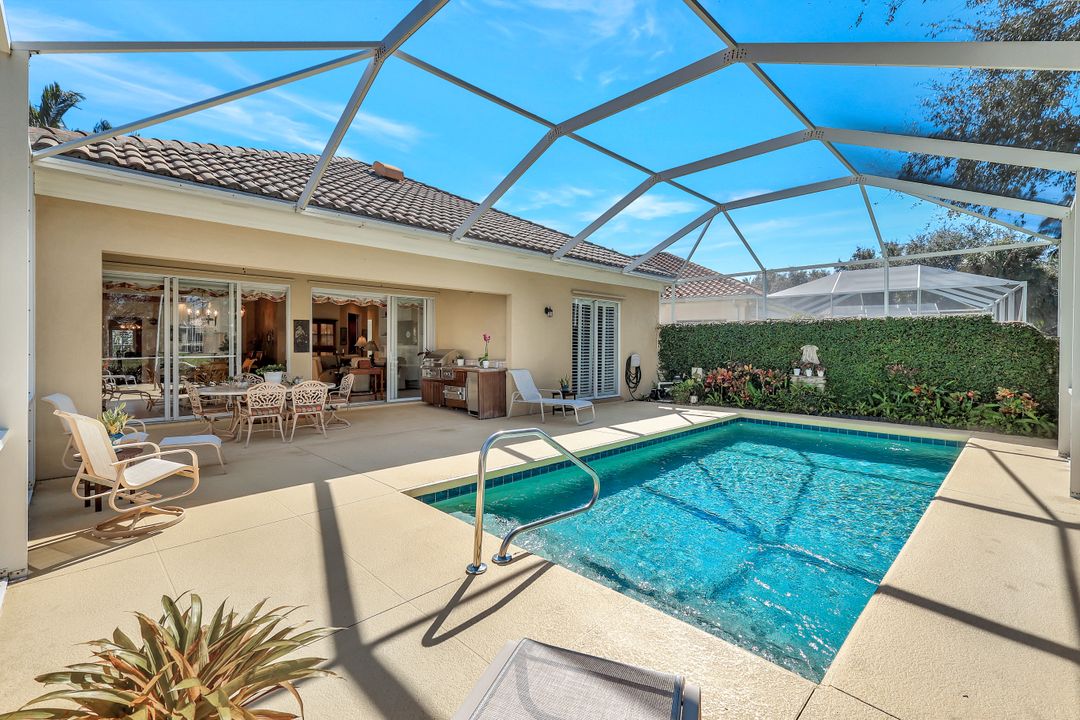 2914 Gilford Way, Naples, FL 34119