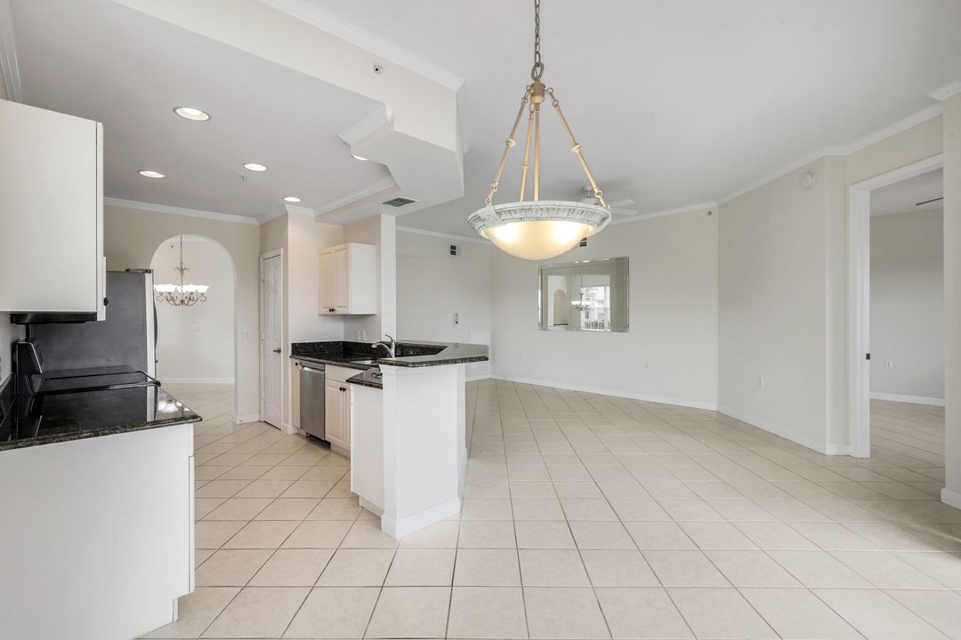3058 Driftwood Way #4407, Naples, FL 34109