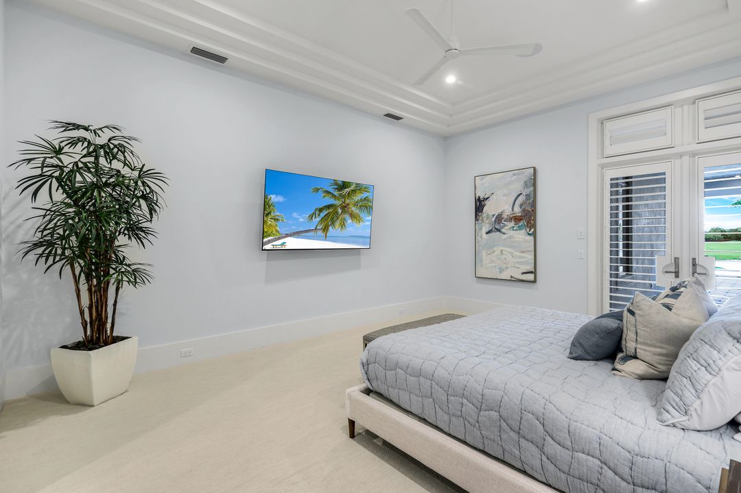 16647 Isola Bella Ln, Naples, FL 34110