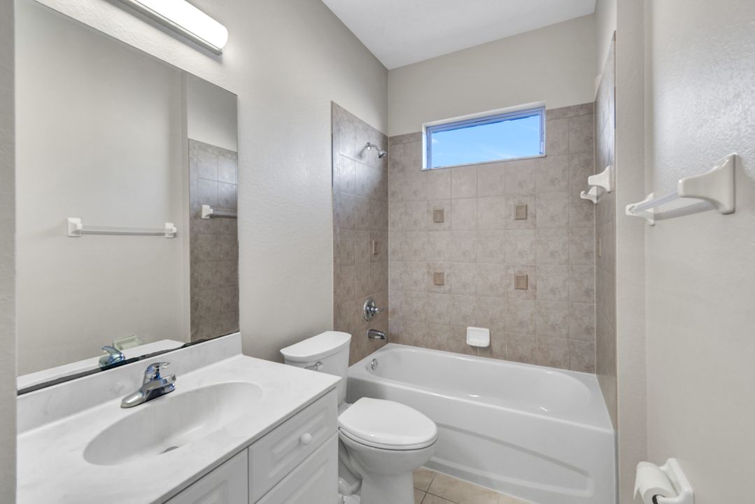 3917 SW 20th Pl, Cape Coral, FL 33914