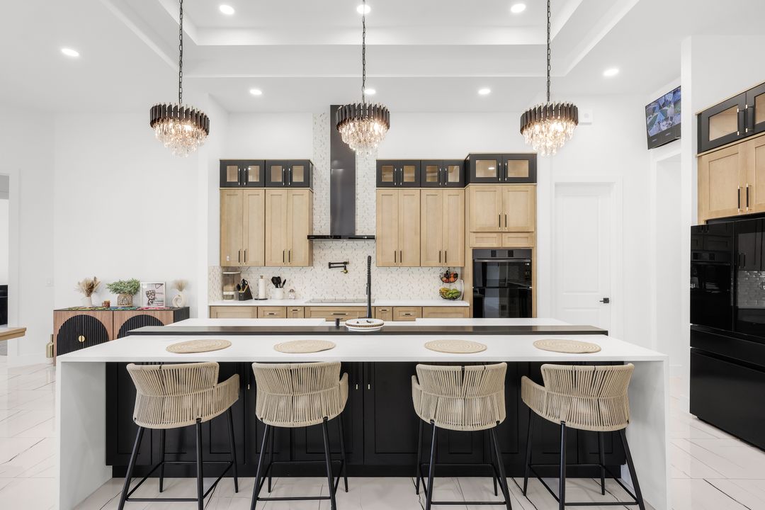 1104 E 6th St, Lehigh Acres, FL 33972