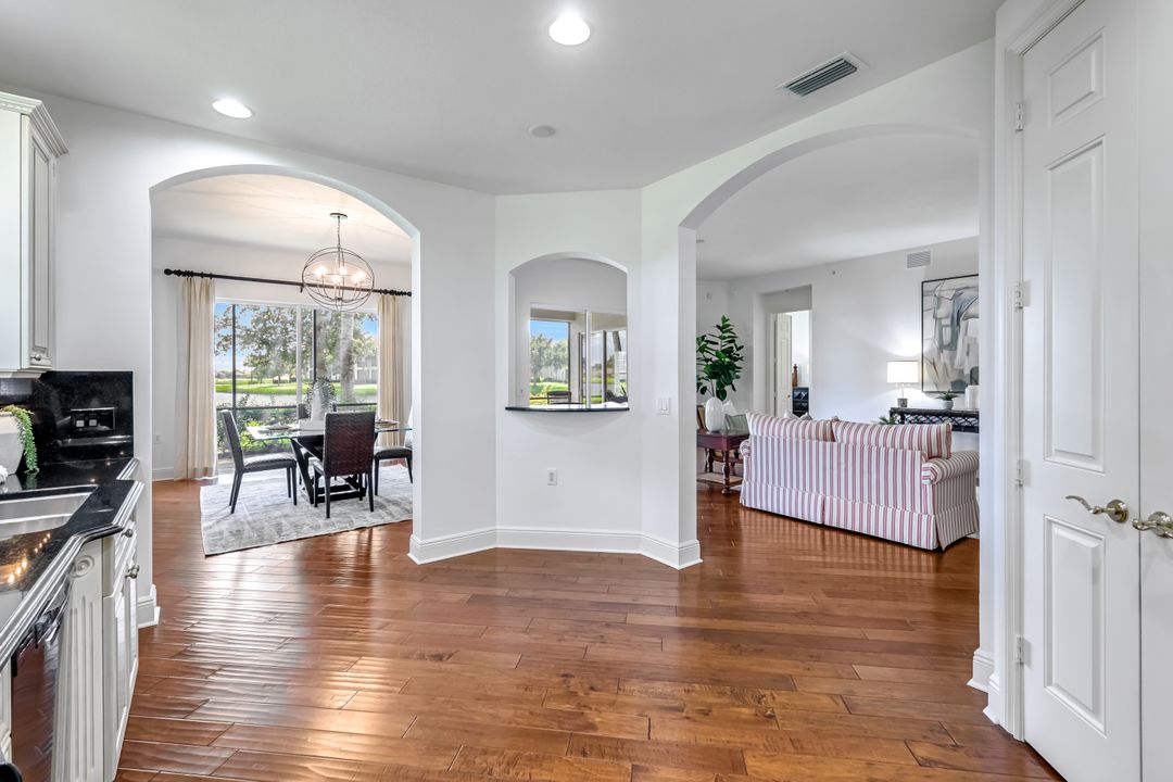 3164 Serena Ln #101, Naples, FL 34114