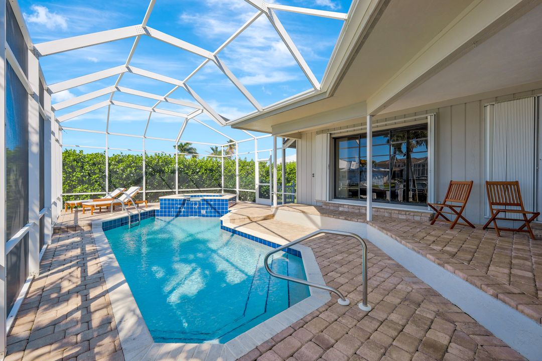 230 Windbrook Ct, Marco Island, FL 34145