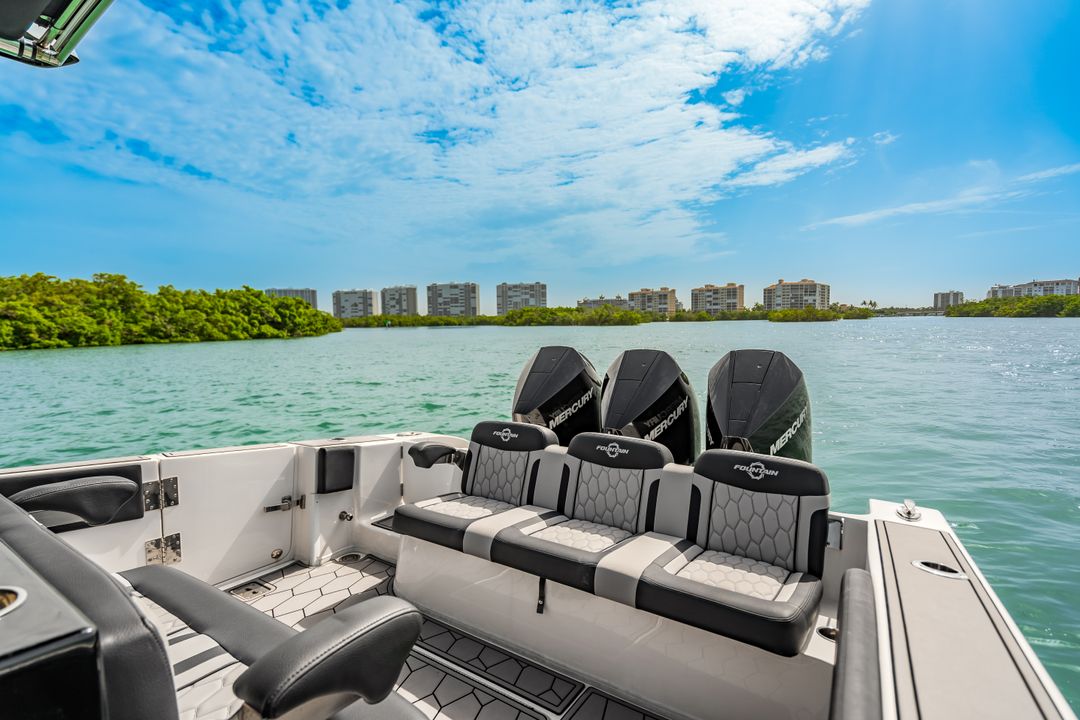 445 Dockside Dr, Naples, FL 34110