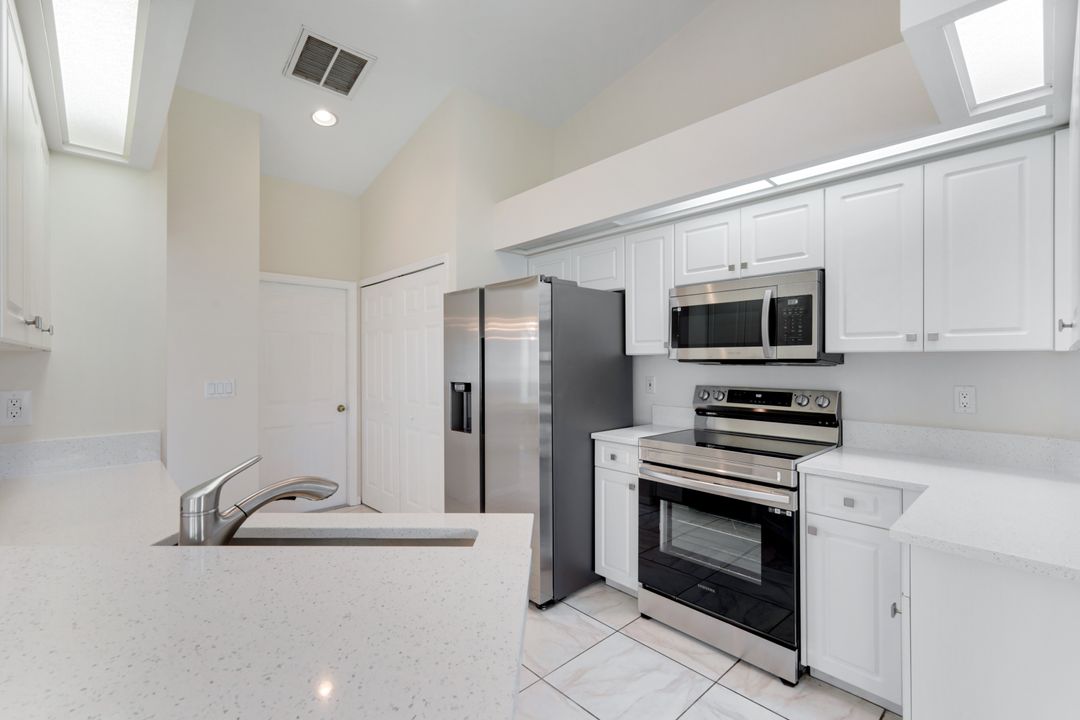 204 SE 19th Terrace, Cape Coral, FL 33990