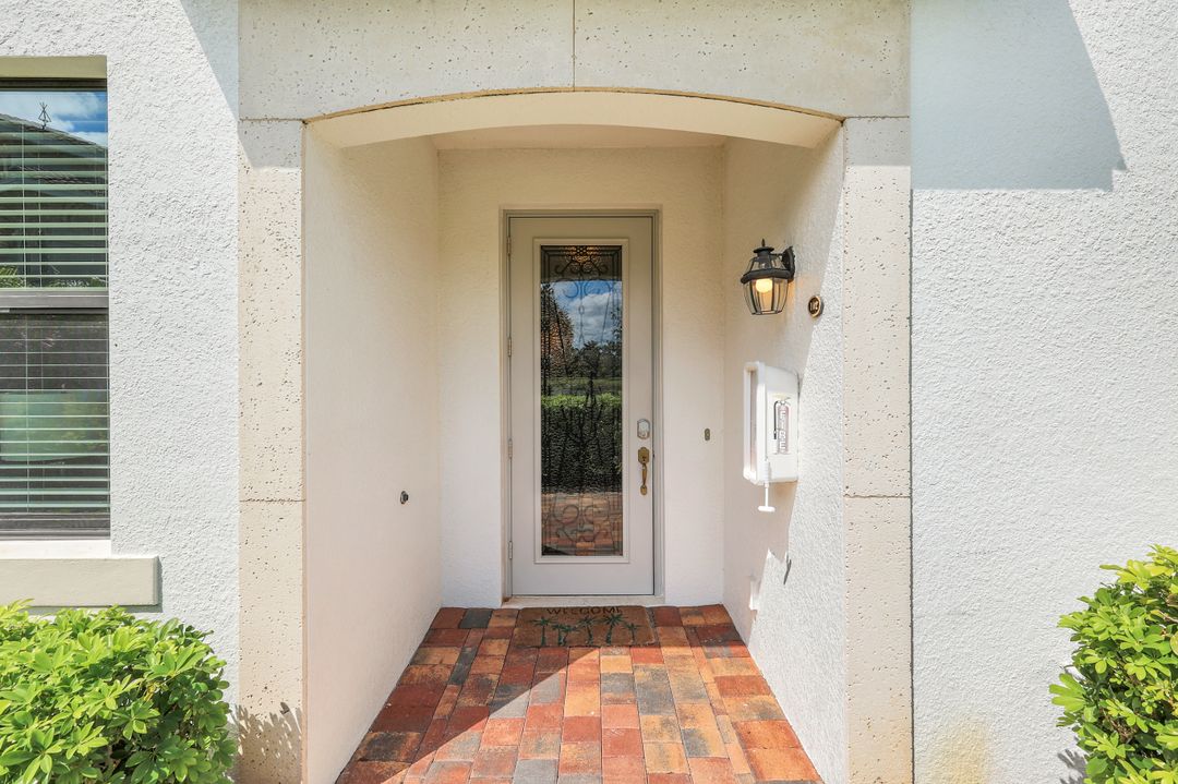 3159 Serena Ln #102, Naples, FL 34114