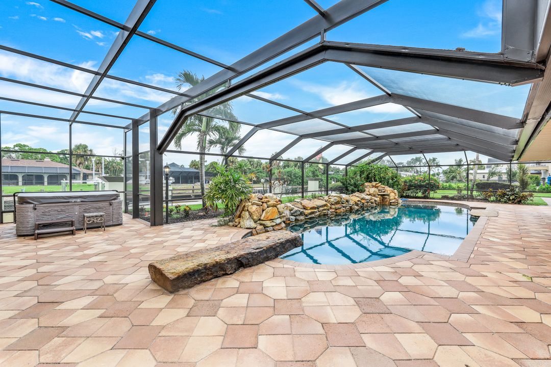 1838 Whitecap Cir, North Fort Myers, FL 33903