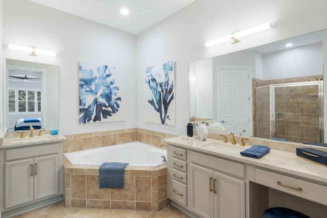 9520 Ironstone Terrace #202, Naples, FL 34120