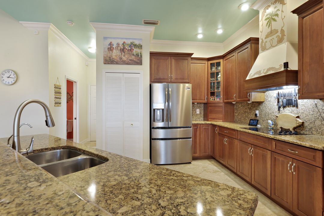 907 SW 51st Terrace, Cape Coral, FL 33914