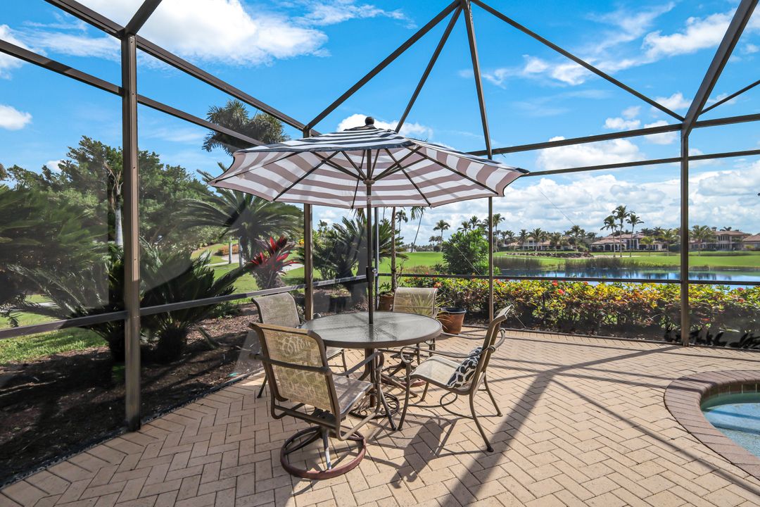 2390 King Palm Way, Naples, FL 34105