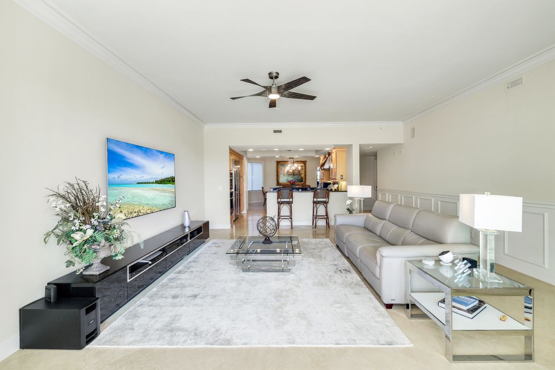265 Indies Way #302, Naples, FL 34110
