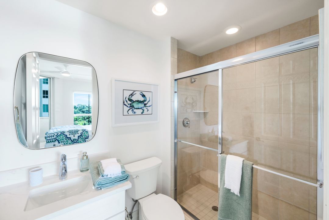 295 Grande Way #304, Naples, FL 34110