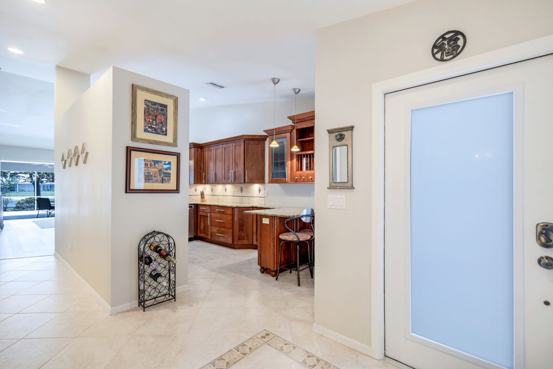 677 Captn Kate Ct #46, Naples, FL 34110