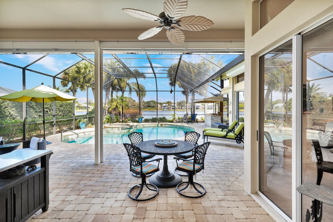 3750 Lakemont Dr, Bonita Springs, FL 34134