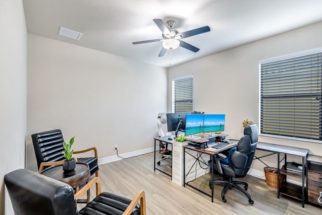 11732 Meadowrun Cir, Fort Myers, FL 33913