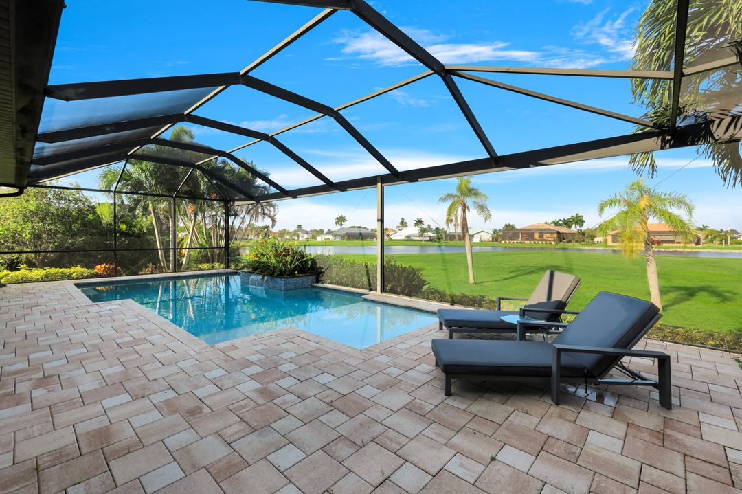 11899 King James Ct, Cape Coral, FL 33991