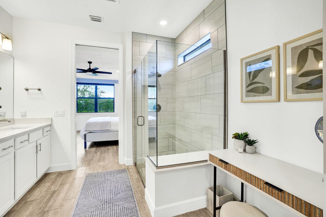 1952 Yellowfin Cir, Naples, FL 34114