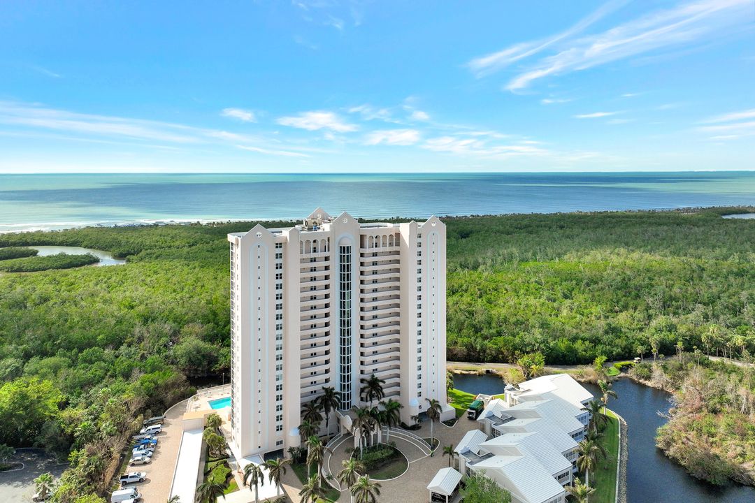 6101 Pelican Bay Blvd #1201, Naples, FL 34108