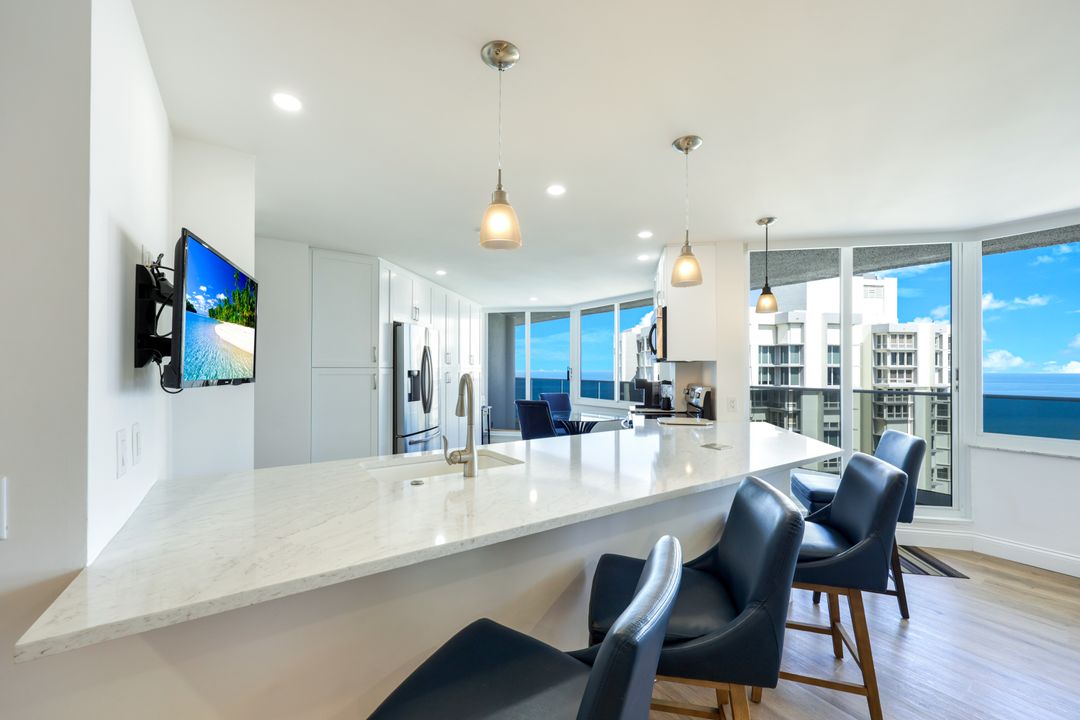 4041 Gulf Shore Blvd N #1505, Naples, FL 34103