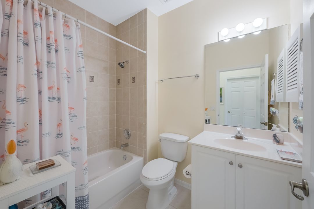 1320 Charleston Square Dr #101, Naples, FL 34110