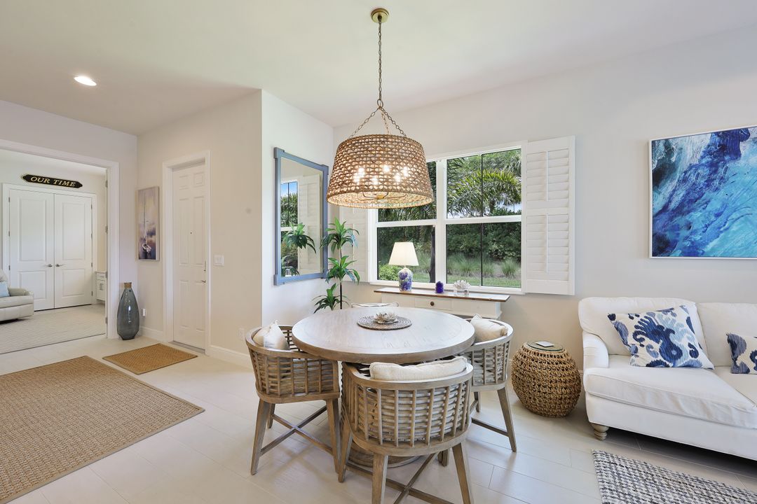 9004 Mayreau Way, Naples, FL