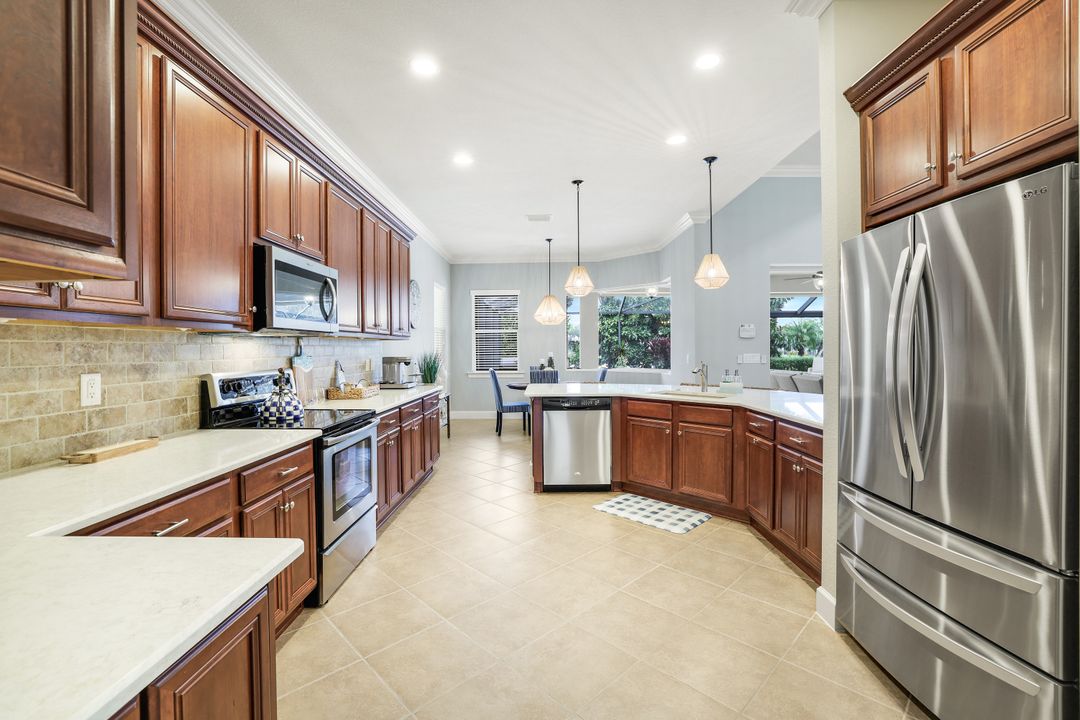 9383 Copper Rock Ct, Naples, FL 34120