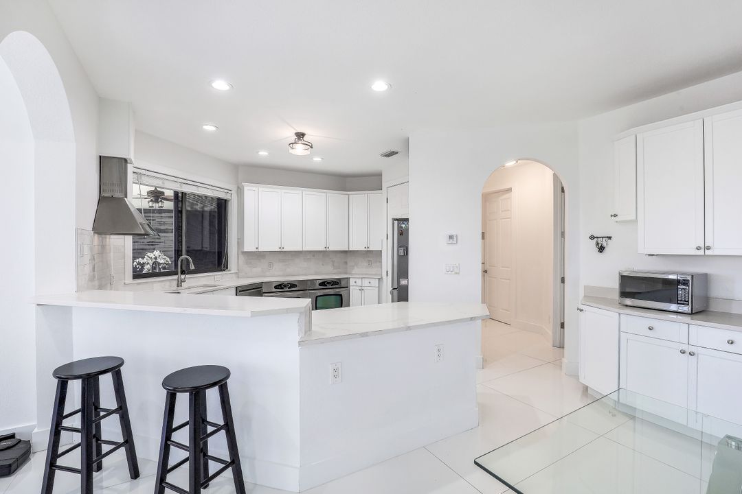 2550 SW 27th Pl, Cape Coral, FL 33914