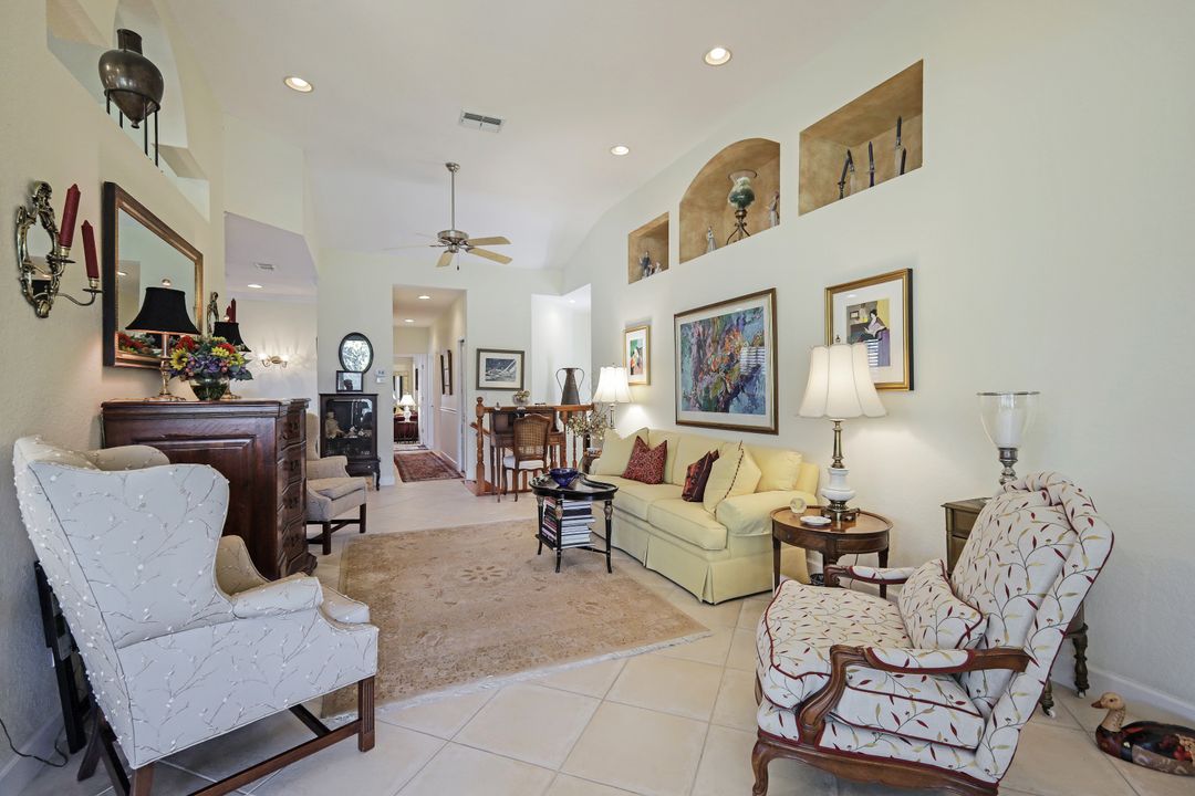 4051 Bayhead Dr #202, Bonita Springs, FL 34134