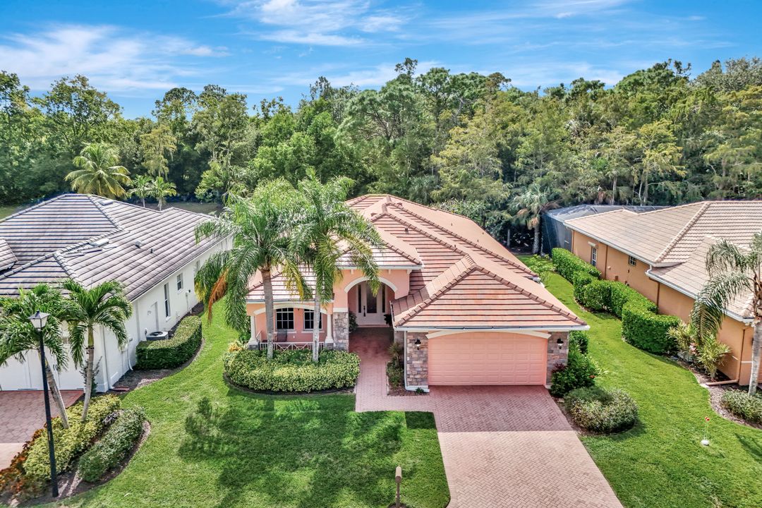 12910 Silverthorn Ct, Bonita Springs, FL 34135