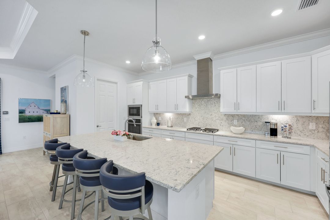 14457 Blue Bay Cir, Miromar Lakes, FL 33913