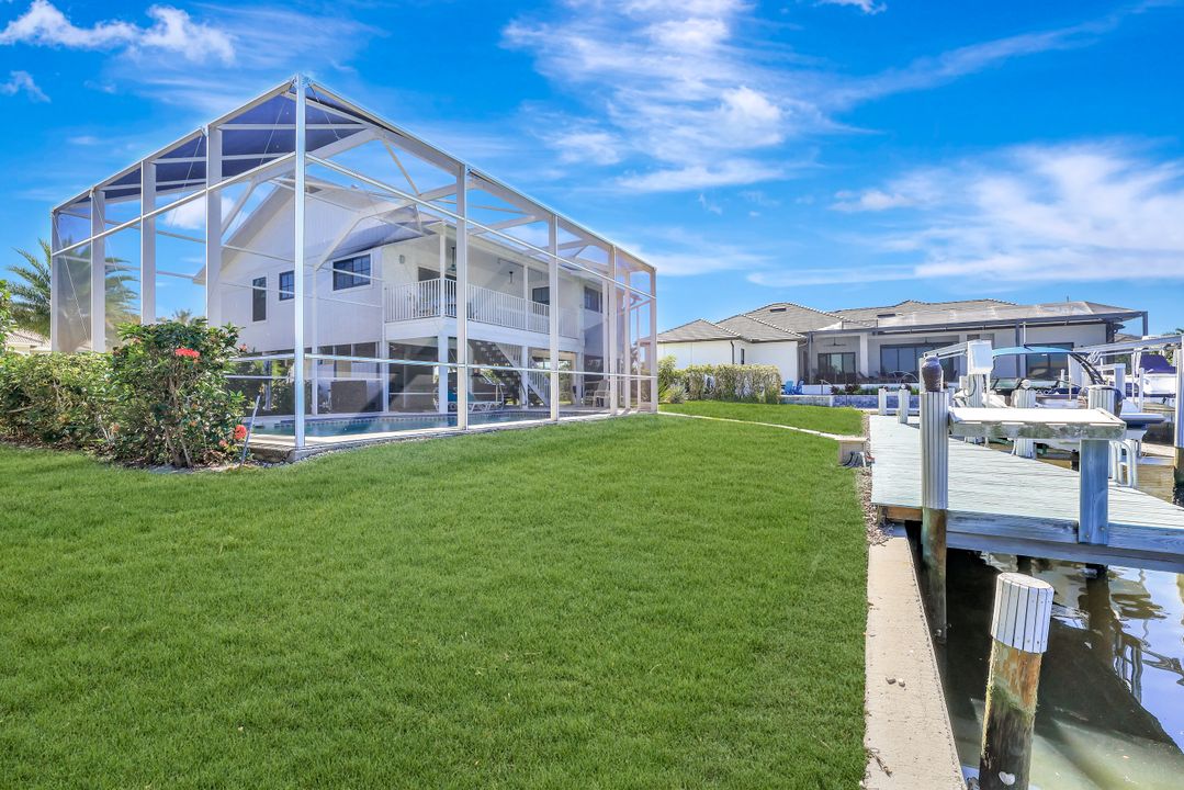 390 Waterleaf Ct, Marco Island, FL 34145