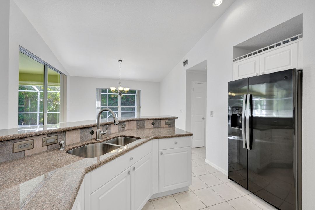 2648 SW 31st Ln, Cape Coral, FL 33914