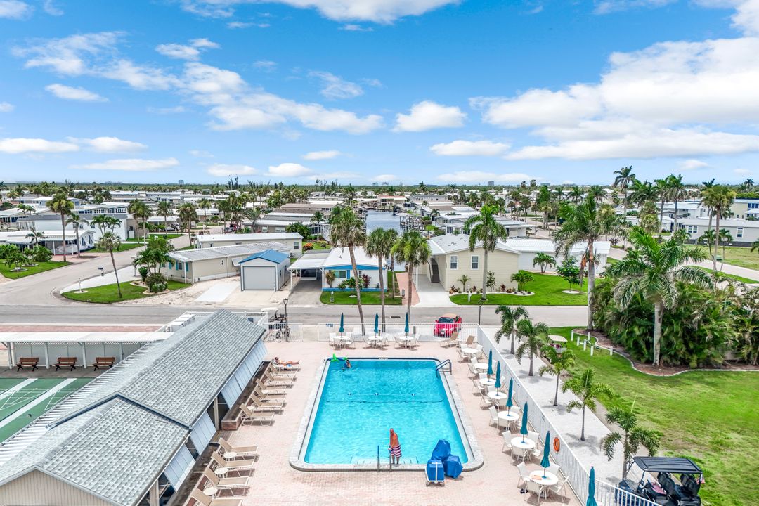17841 Peppard Dr, Fort Myers Beach, FL 33931