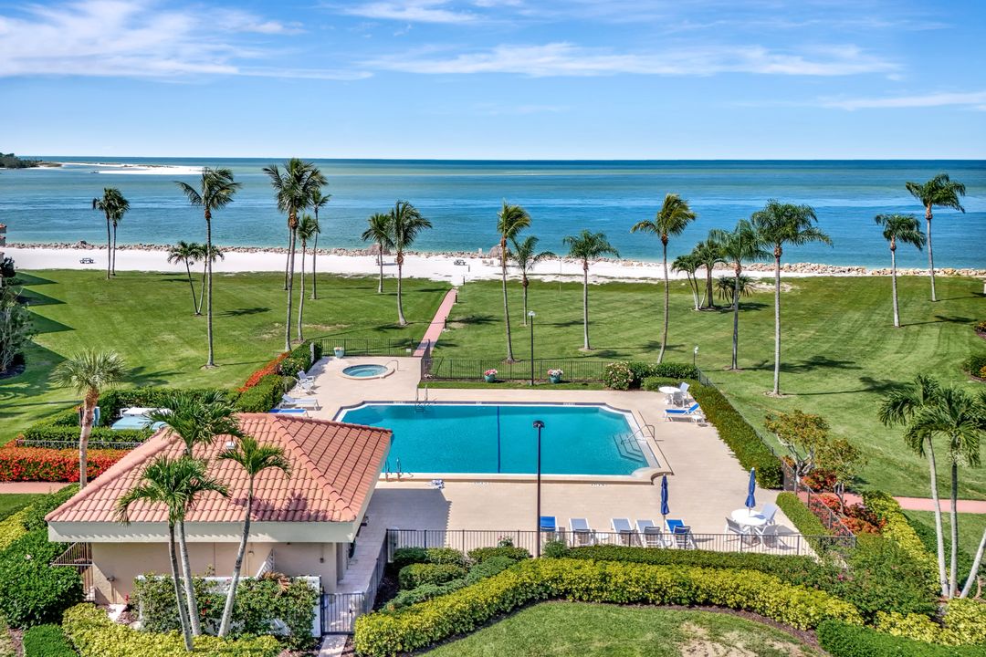 1080 S Collier Blvd #305, Marco Island, FL 34145